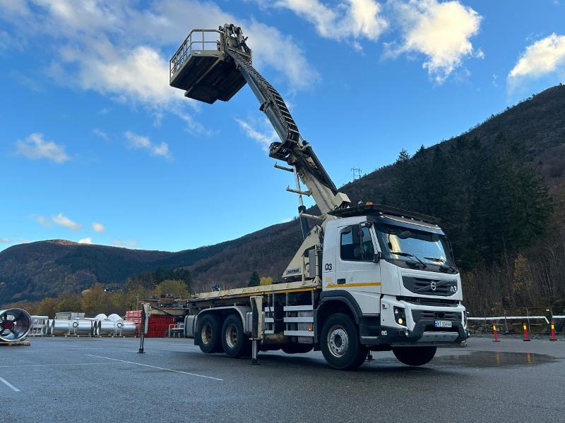 2013 Volvo FMX 370 6X4 med NORMET Esslift 1000 plattform / korg - nylig EU godkjent - Municipal/ Special vehicle: picture 2 2013 Volvo FMX 370 6X4 med NORMET Esslift 1000 plattform / korg - nylig EU godkjent - Municipal/ Special vehicle: picture 2