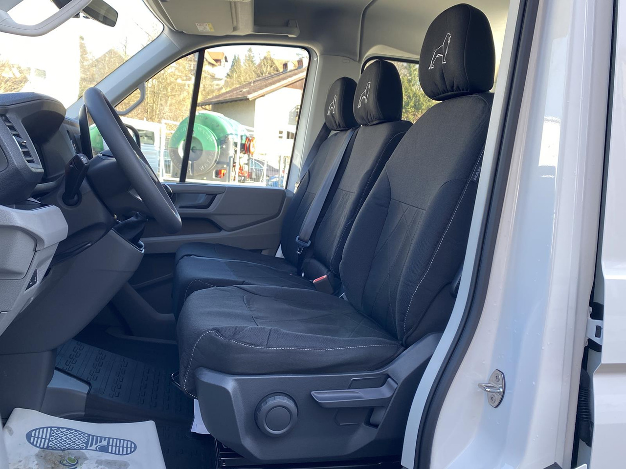 Lease a MAN TGE 3.180 DOKA 1+6 3640MM | OFFENE PRITSCHE + ALU KOFFER AUF DER PRITSCHE MAN TGE 3.180 DOKA 1+6 3640MM | OFFENE PRITSCHE + ALU KOFFER AUF DER PRITSCHE: picture 6