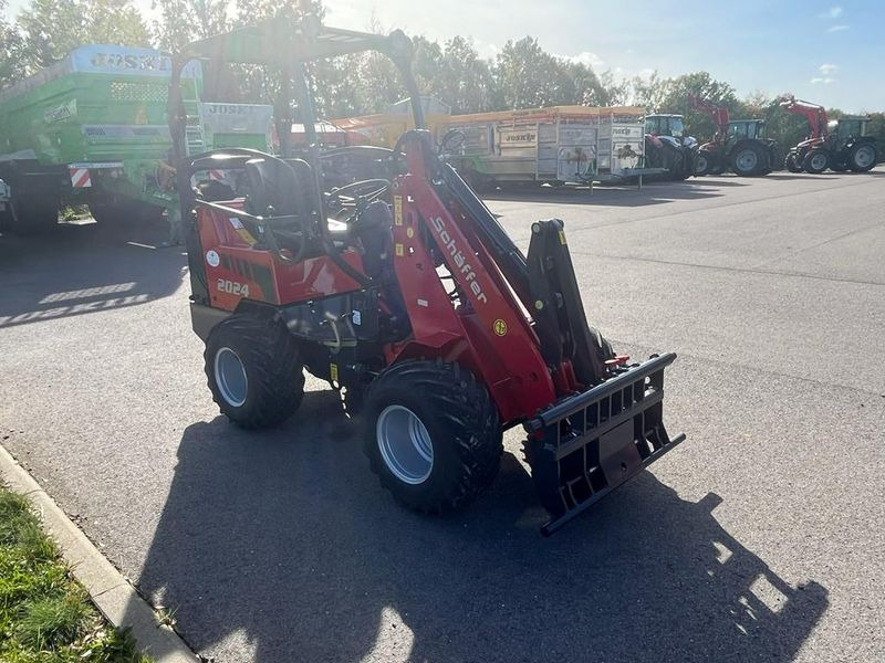 New Compact loader Schäffer 2024: picture 8