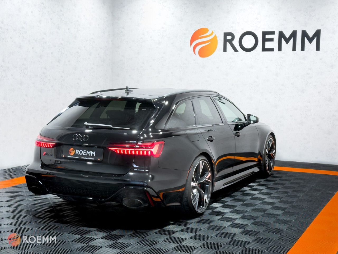 Audi RS6 Avant 4.0 TFSI quattro*Dynamik*360°*PANO*LED - Station wagon: picture 5 Audi RS6 Avant 4.0 TFSI quattro*Dynamik*360°*PANO*LED - Station wagon: picture 5