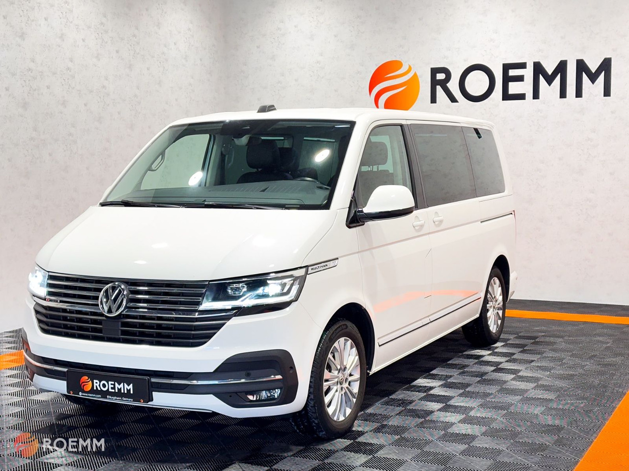 Volkswagen T6.1 Multivan Highline 4MOTION*GARANTIE*AHK*SHZ* - Passenger van: picture 3 Volkswagen T6.1 Multivan Highline 4MOTION*GARANTIE*AHK*SHZ* - Passenger van: picture 3
