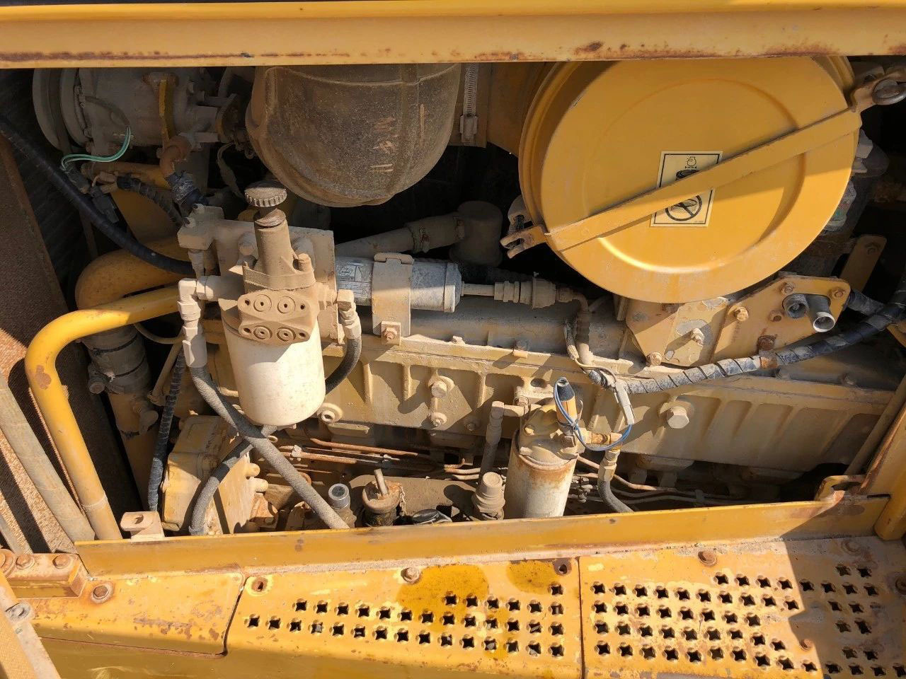 Bulldozer Caterpillar CAT D8R Used Bulldozer D8T D9R D10R D6G D6R D6H D7G D7R D7E D4C Secondhand Dozer for Sale: picture 8