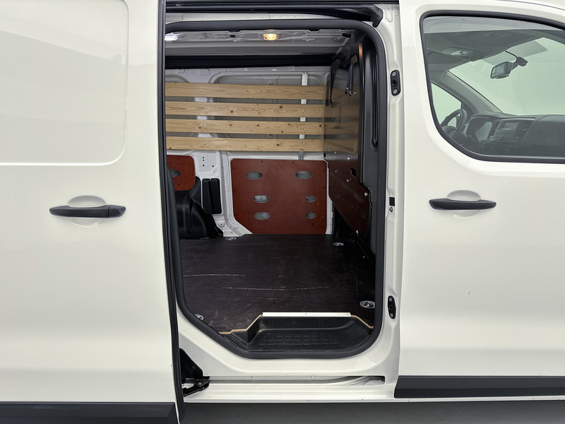Lease a Toyota ProAce Compact 1.5 D-4D Cool Comfort Cruise Control Betimmering Airco Toyota ProAce Compact 1.5 D-4D Cool Comfort Cruise Control Betimmering Airco: picture 16