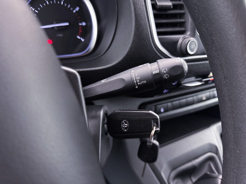 Small van, Combi van Toyota ProAce Worker 2.0 D-4D Professional DC Long Dubbele Cabine Navigatie Trekhaak Navigatie Cruise Control: picture 13