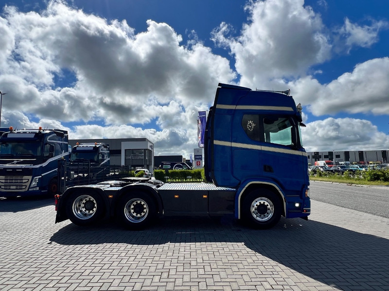 Scania R500 NGS 6x2 Trekker Retarder / Full Air / Special interior - Tractor unit: picture 4 Scania R500 NGS 6x2 Trekker Retarder / Full Air / Special interior - Tractor unit: picture 4