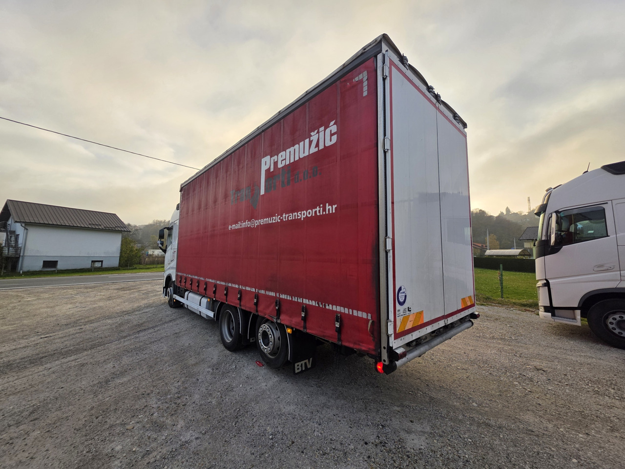 VOLVO FH500 Globetrotter Euro 6 - Curtainsider truck: picture 4 VOLVO FH500 Globetrotter Euro 6 - Curtainsider truck: picture 4