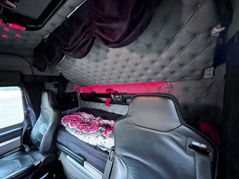 MAN TGX 26.510 2stk . Special interior. pusher 6x2/2. - Tractor unit: picture 3 MAN TGX 26.510 2stk . Special interior. pusher 6x2/2. - Tractor unit: picture 3