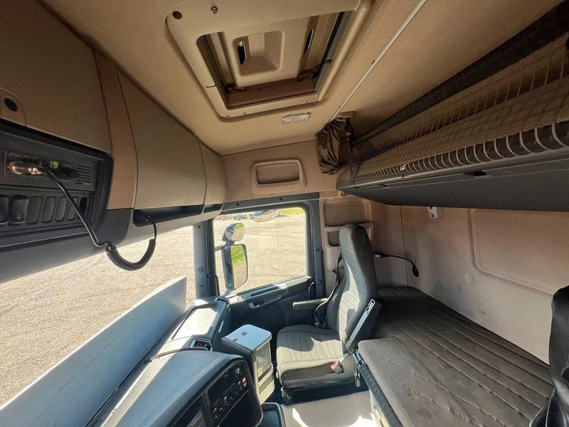Tractor unit Scania R560 V8 Air / Air Suspension. only 623000km . Euro 5. Hydr. system.: picture 14