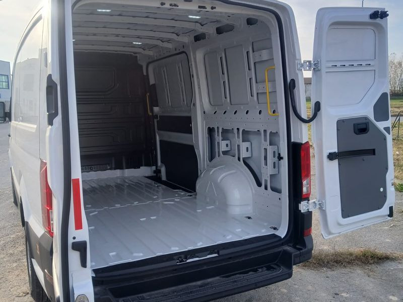 FURGONE CORTO TETTO BASSO MAN TGE 3.140 4X2F SB - Panel van: picture 4 FURGONE CORTO TETTO BASSO MAN TGE 3.140 4X2F SB - Panel van: picture 4