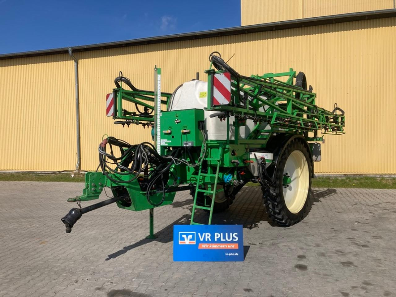 / CHD D3627 - Trailed sprayer: picture 1 / CHD D3627 - Trailed sprayer: picture 1