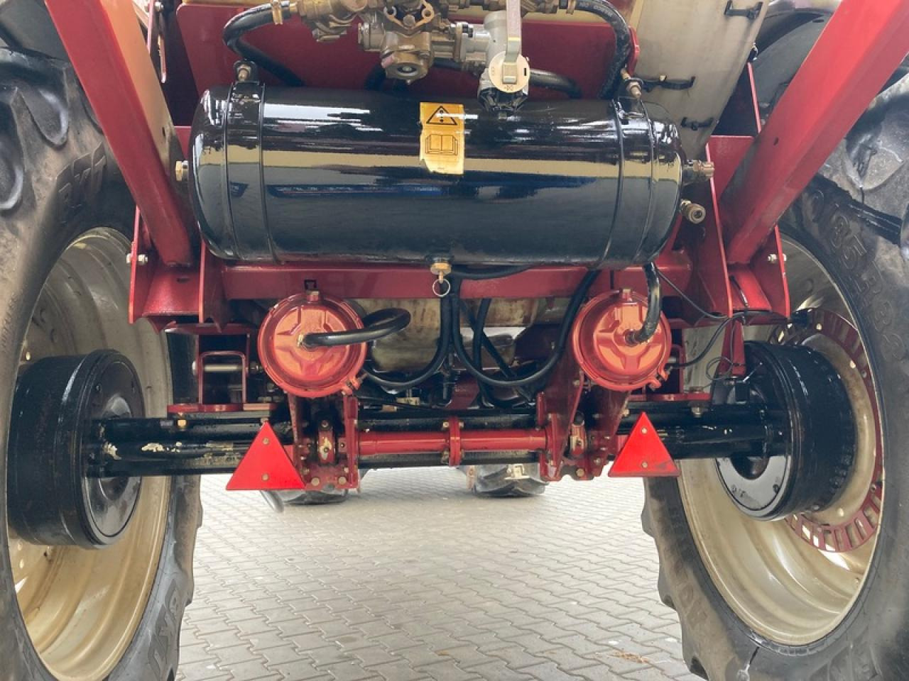 Hardi NAVIGATOR 4000L 27M - Trailed sprayer: picture 5 Hardi NAVIGATOR 4000L 27M - Trailed sprayer: picture 5