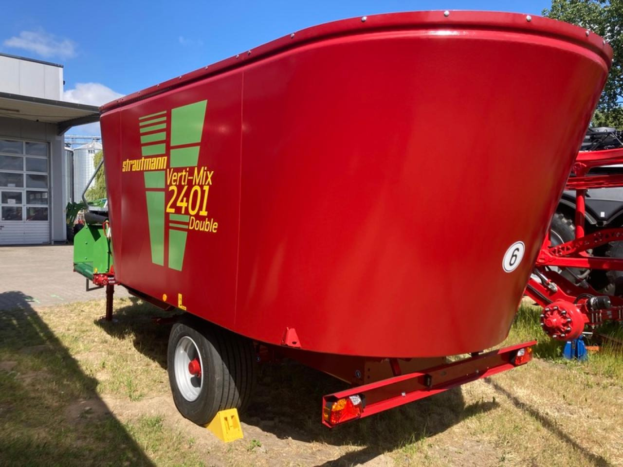 Strautmann VERTIMIX 2401DAKTION - Forage mixer wagon: picture 4 Strautmann VERTIMIX 2401DAKTION - Forage mixer wagon: picture 4