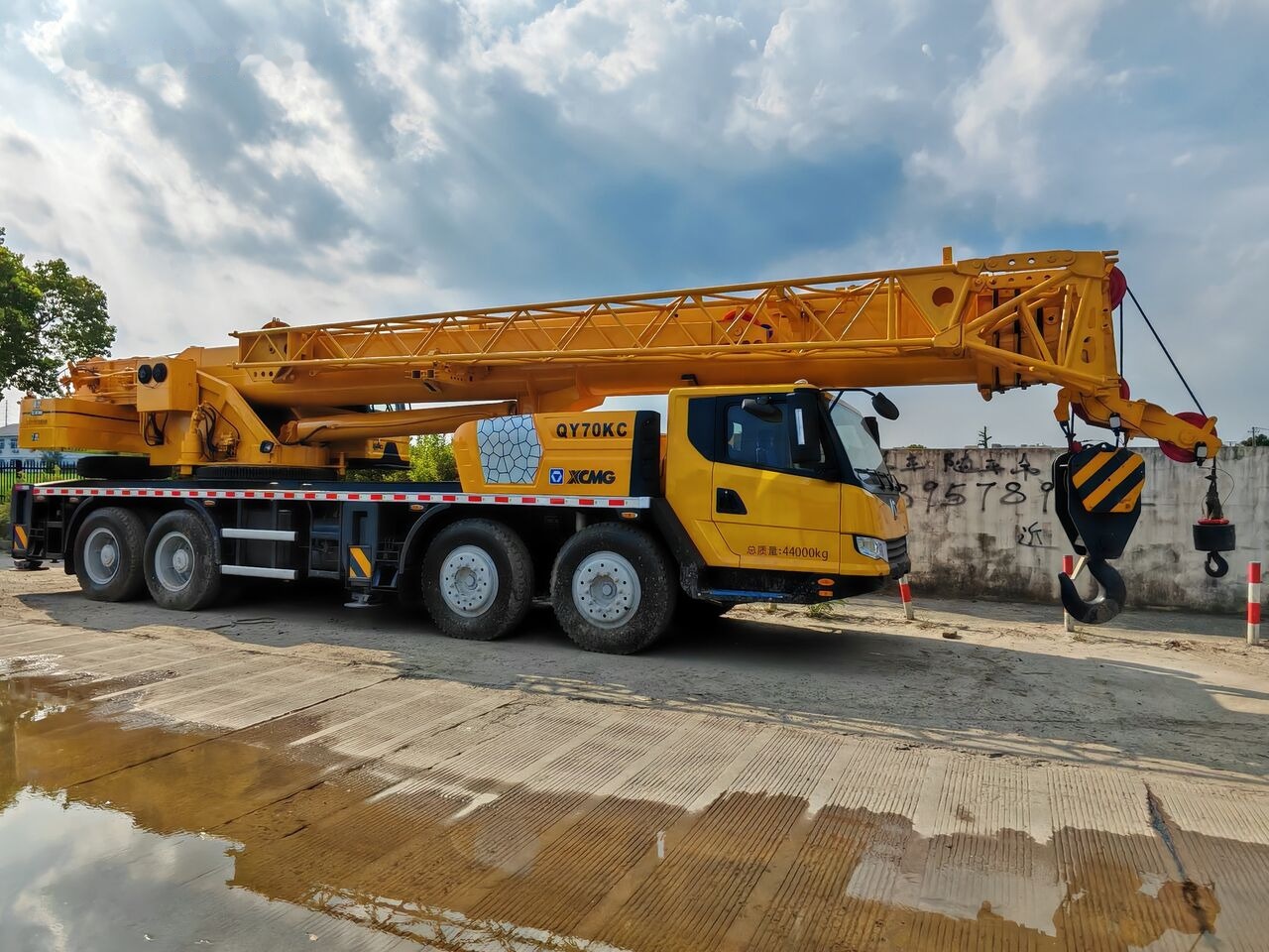 XCMG QY70KC - Mobile crane: picture 1 XCMG QY70KC - Mobile crane: picture 1