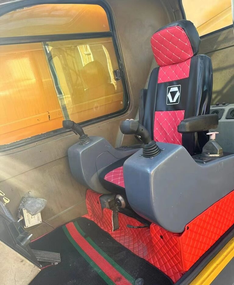 XCMG XCT50 QY50K QY70K QY100K QY130K 35 50 70 80 130 truck crane - Mobile crane: picture 5 XCMG XCT50 QY50K QY70K QY100K QY130K 35 50 70 80 130 truck crane - Mobile crane: picture 5