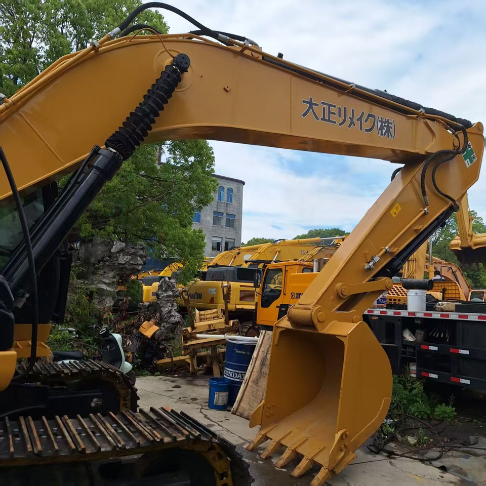 CAT 320D2 Excavator - Crawler excavator: picture 4 CAT 320D2 Excavator - Crawler excavator: picture 4