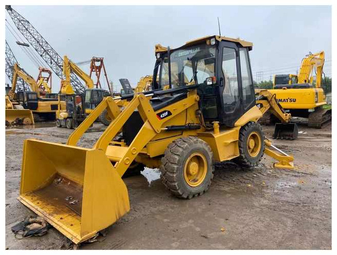 Cheap prices Good Condition High Performance CAT 420F second hand Backhoe Loader 420F Loader Backhoe for sale - Backhoe loader: picture 1 Cheap prices Good Condition High Performance CAT 420F second hand Backhoe Loader 420F Loader Backhoe for sale - Backhoe loader: picture 1