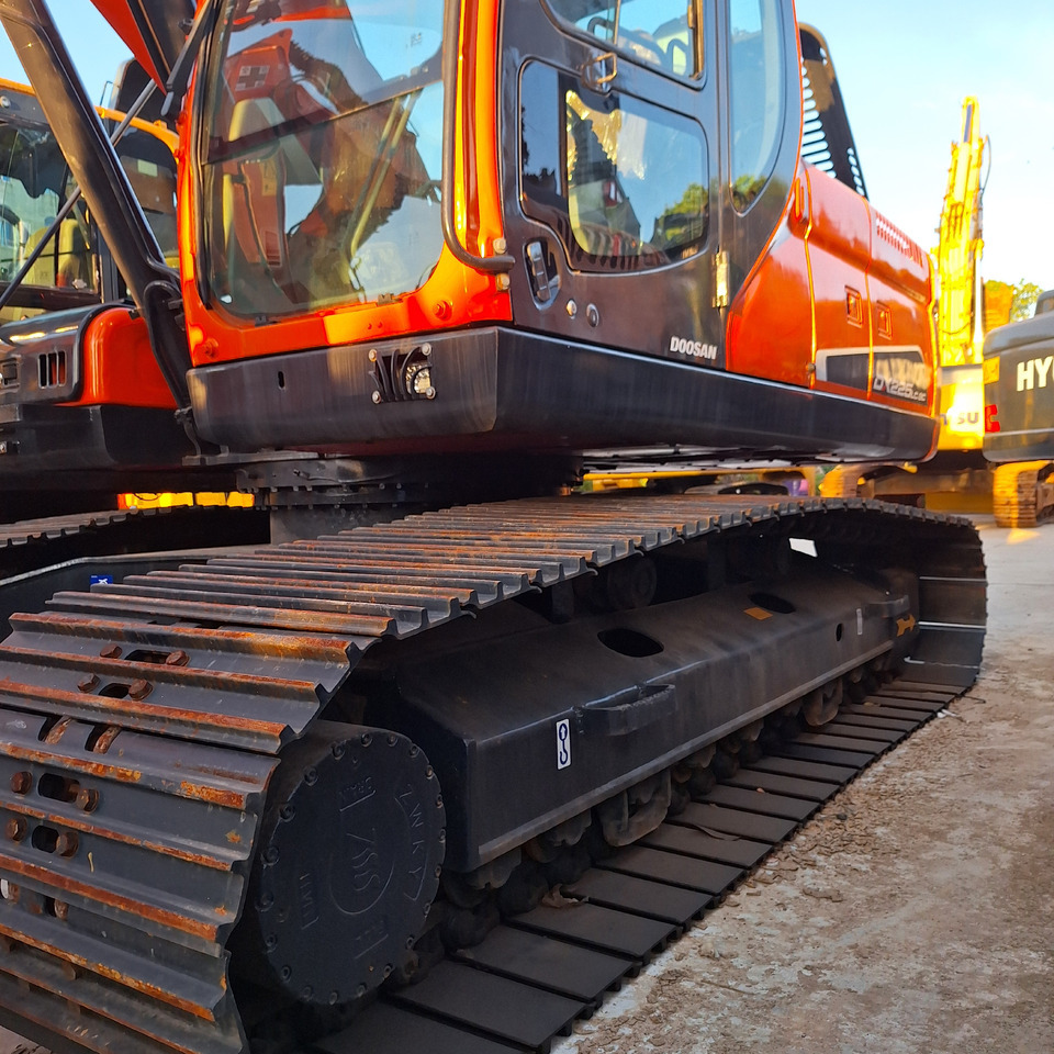 Crawler excavator Doosan Dx225LC-9C  Crawler Excavator: picture 6
