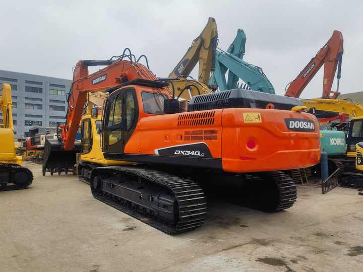 Good Condition Used Excavators Japan Used Excavator DOOSAN DX340LCA Hydraulic Crawler Digger Excavator for Sale - Crawler excavator: picture 3 Good Condition Used Excavators Japan Used Excavator DOOSAN DX340LCA Hydraulic Crawler Digger Excavator for Sale - Crawler excavator: picture 3