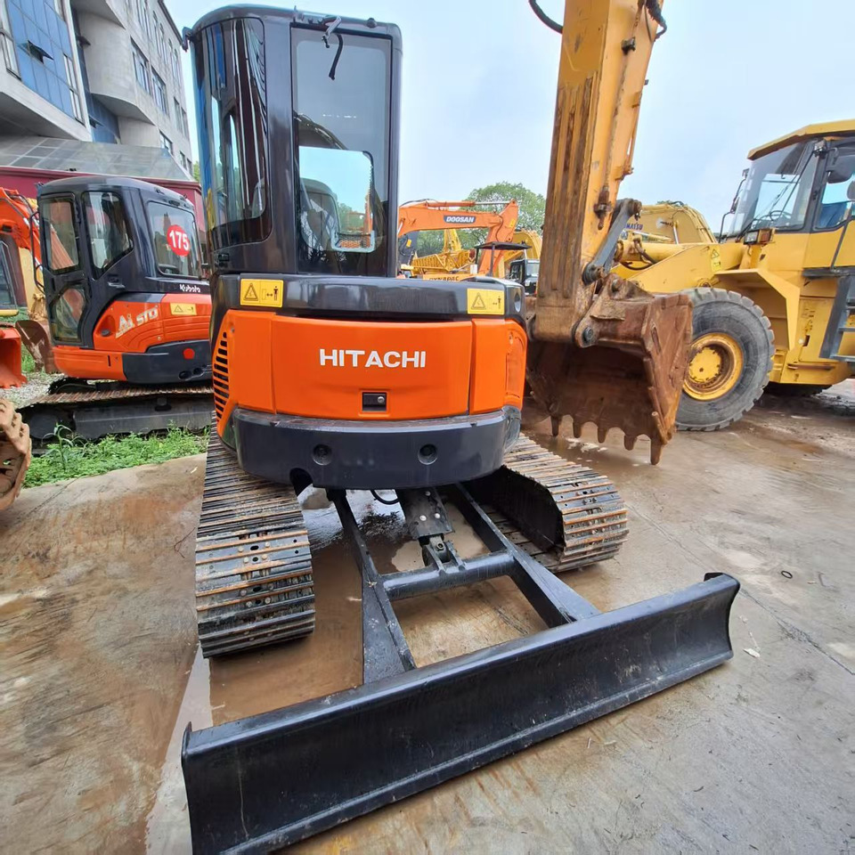 Hitachi ZX50 Excavator - Crawler excavator: picture 3 Hitachi ZX50 Excavator - Crawler excavator: picture 3