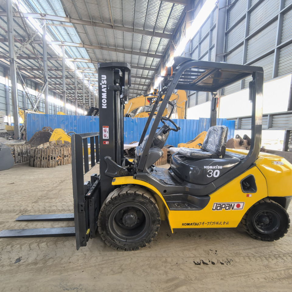Komatsu FD30 Forklift - Diesel forklift: picture 5 Komatsu FD30 Forklift - Diesel forklift: picture 5