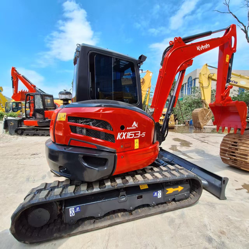 Kubota KX163 Excavator - Mini excavator: picture 3 Kubota KX163 Excavator - Mini excavator: picture 3