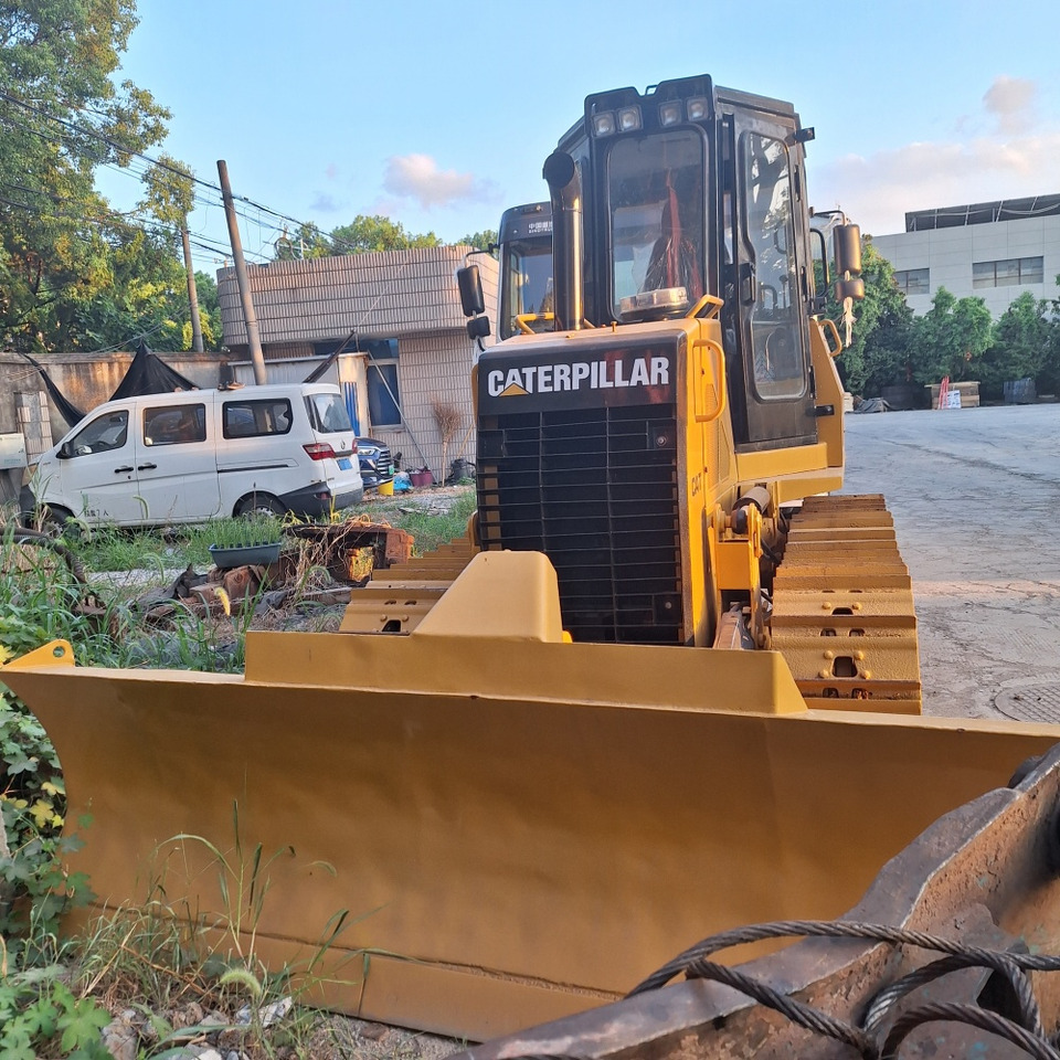 Used caterpillar cat D5k bulldozer - Bulldozer: picture 4 Used caterpillar cat D5k bulldozer - Bulldozer: picture 4