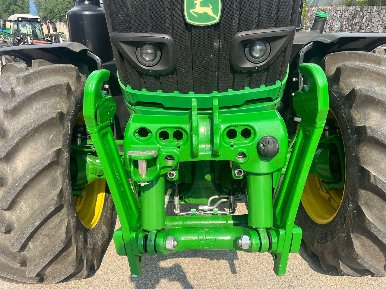 Lease a  JOHN DEERE 6145 R JOHN DEERE 6145 R: picture 12