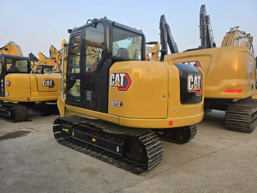 CAT 307 - Mini excavator: picture 2 CAT 307 - Mini excavator: picture 2