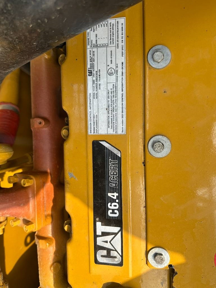 Crawler excavator CAT 320 D: picture 16