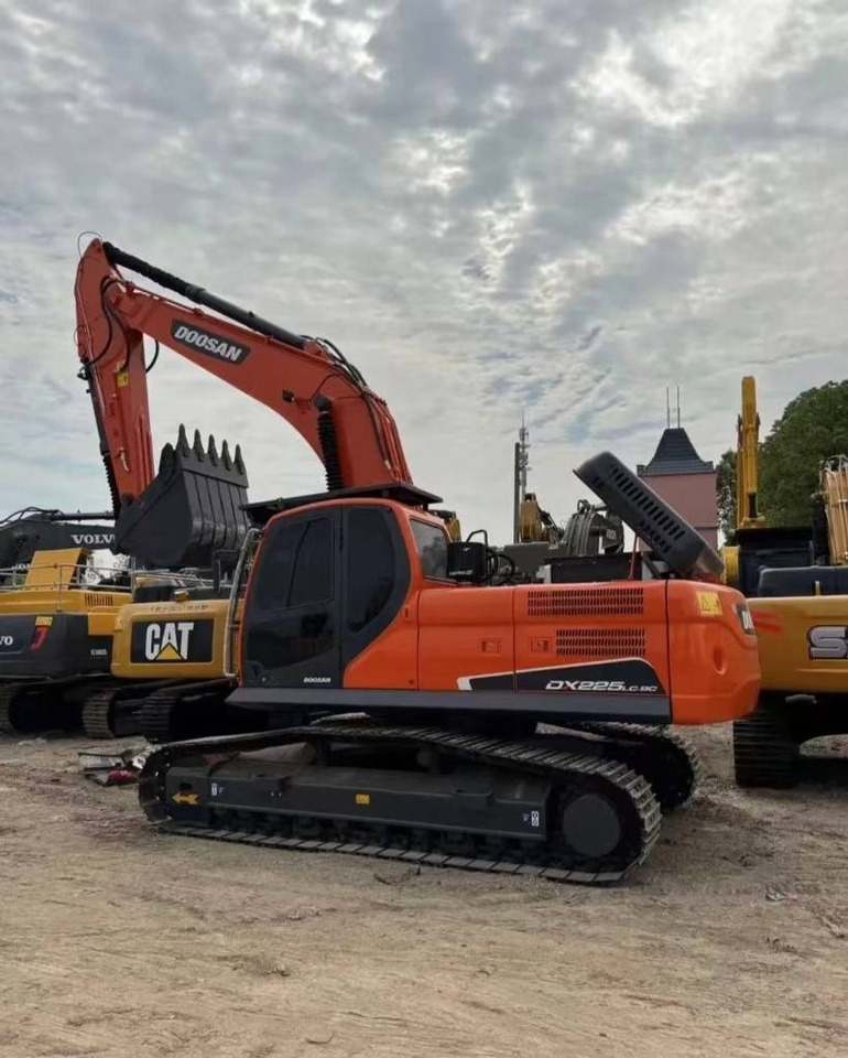 Doosan 225 DX - Crawler excavator: picture 1 Doosan 225 DX - Crawler excavator: picture 1
