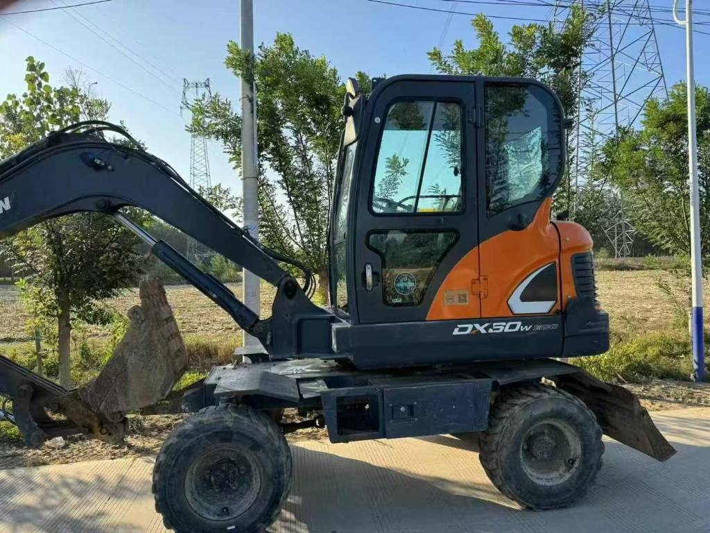 Doosan DX 60 - Crawler excavator: picture 1 Doosan DX 60 - Crawler excavator: picture 1
