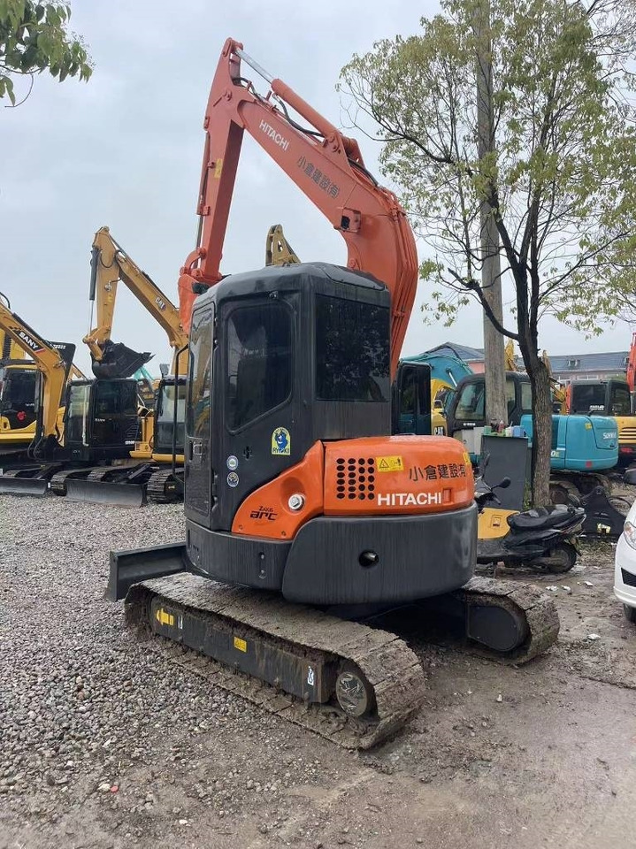 Hitachi 55 - Mini excavator: picture 3 Hitachi 55 - Mini excavator: picture 3