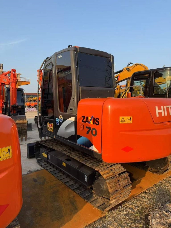 Hitachi Zaxis 70 - Crawler excavator: picture 1 Hitachi Zaxis 70 - Crawler excavator: picture 1