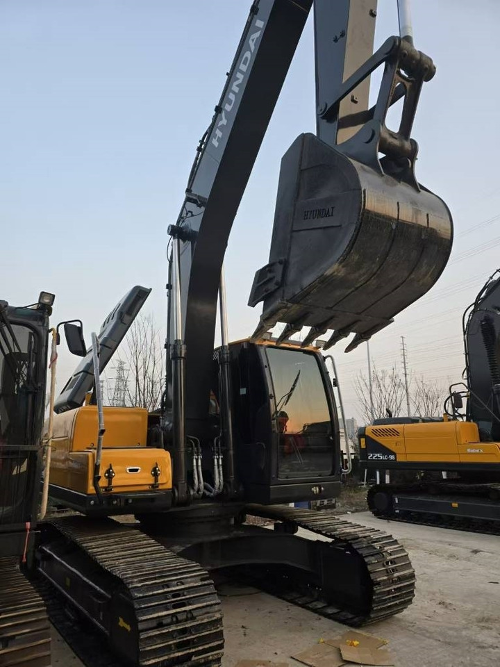 Hyundai 220-9S - Crawler excavator: picture 3 Hyundai 220-9S - Crawler excavator: picture 3