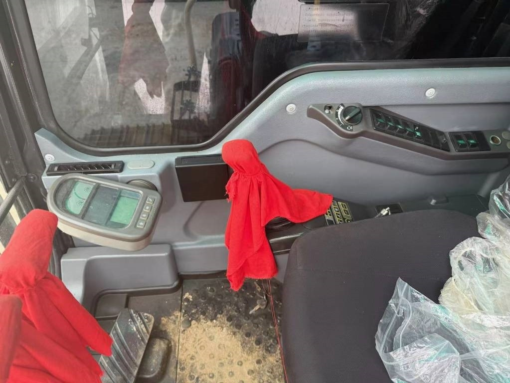 Volvo EC 140  - Crawler excavator: picture 2 Volvo EC 140  - Crawler excavator: picture 2