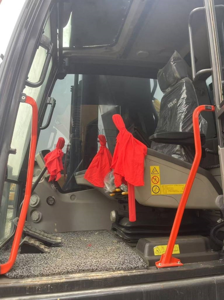 Volvo EC 350 - Crawler excavator: picture 3 Volvo EC 350 - Crawler excavator: picture 3