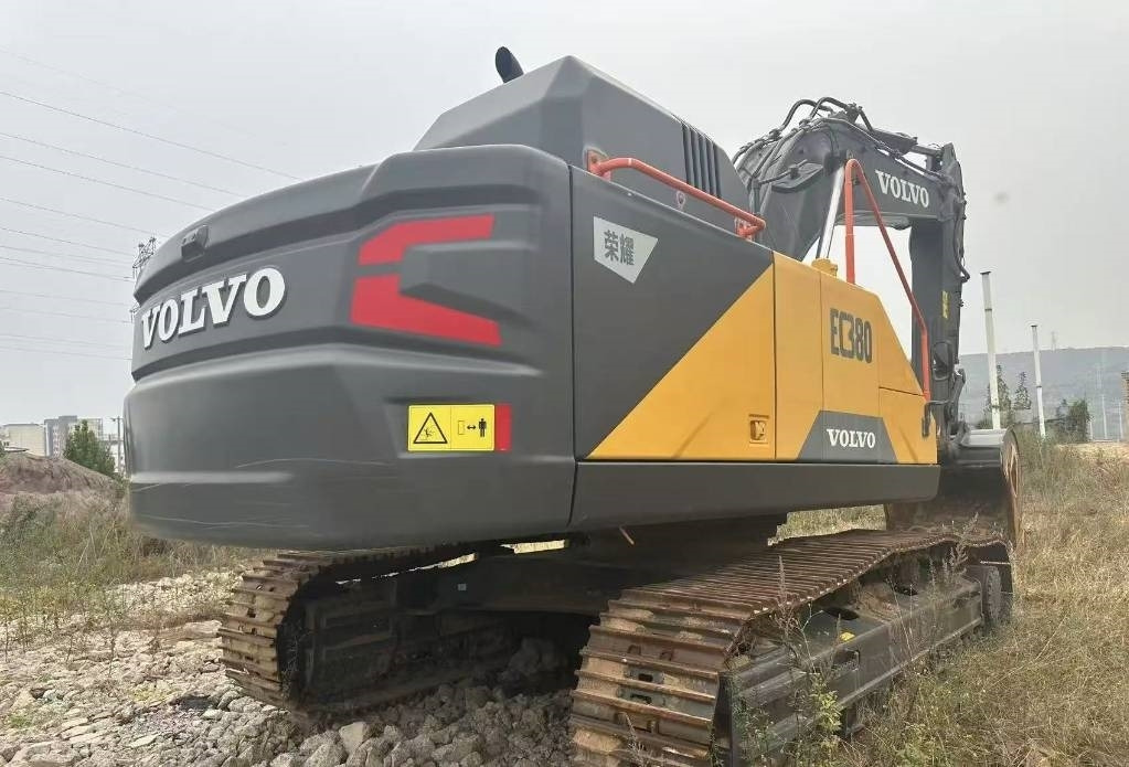 Volvo EC 380  - Crawler excavator: picture 2 Volvo EC 380  - Crawler excavator: picture 2