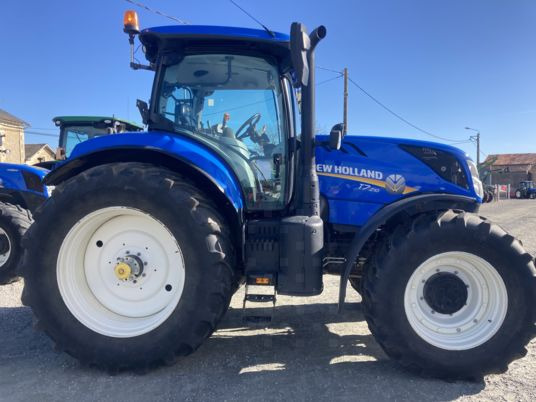Farm tractor New Holland T7.210: picture 7 Farm tractor New Holland T7.210: picture 7