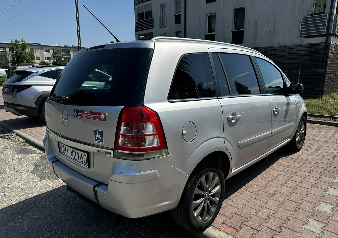 Opel Zafira B Opel Zafira do przewozu osób Niepełnosprawnych inwalida rampa - Car: picture 2 Opel Zafira B Opel Zafira do przewozu osób Niepełnosprawnych inwalida rampa - Car: picture 2