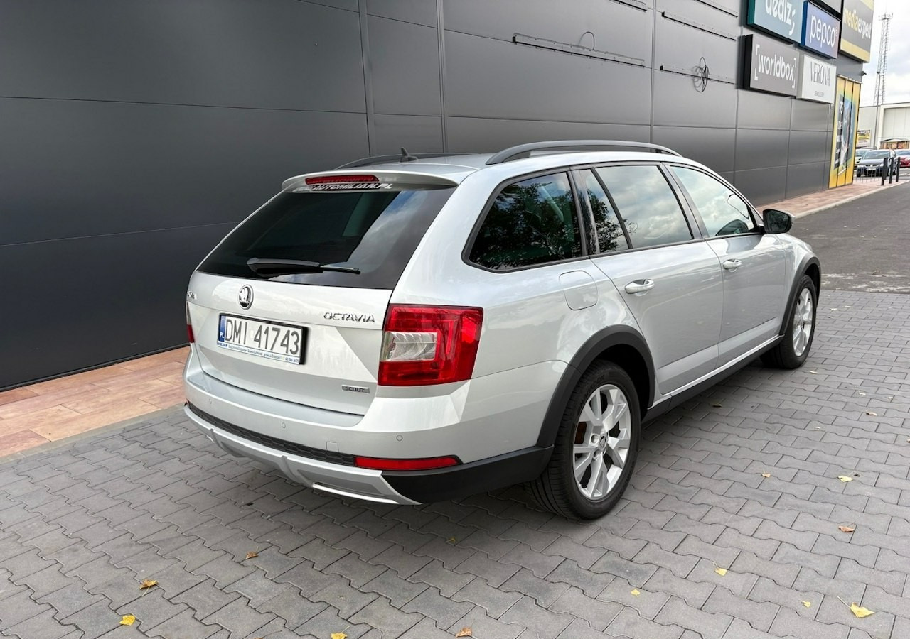 Skoda Octavia III Skoda Octavia 4X4 Scout 2.0 TDI -150KM Model 2017 Bezwypadkowa FV 23 - Car: picture 4 Skoda Octavia III Skoda Octavia 4X4 Scout 2.0 TDI -150KM Model 2017 Bezwypadkowa FV 23 - Car: picture 4