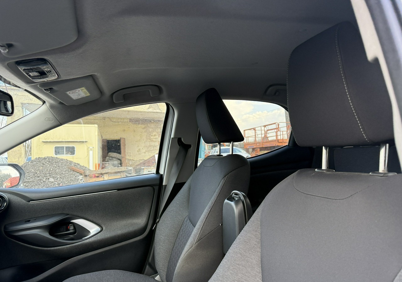 Toyota Yaris IV Toyota Yaris Hybrid 1.5 Active Salon PL 2021 FV 23% - Hatchback: picture 5 Toyota Yaris IV Toyota Yaris Hybrid 1.5 Active Salon PL 2021 FV 23% - Hatchback: picture 5