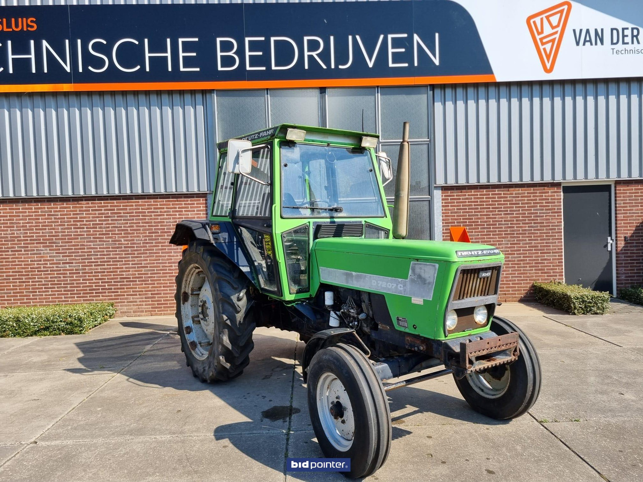Deutz-Fahr 7207C - Farm tractor: picture 2 Deutz-Fahr 7207C - Farm tractor: picture 2