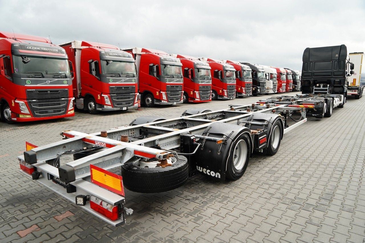 DAF XF 480 / BDF / 6X2 / ZESTAW TANDEM / SSC / I-PA - Container transporter/ Swap body truck: picture 4 DAF XF 480 / BDF / 6X2 / ZESTAW TANDEM / SSC / I-PA - Container transporter/ Swap body truck: picture 4
