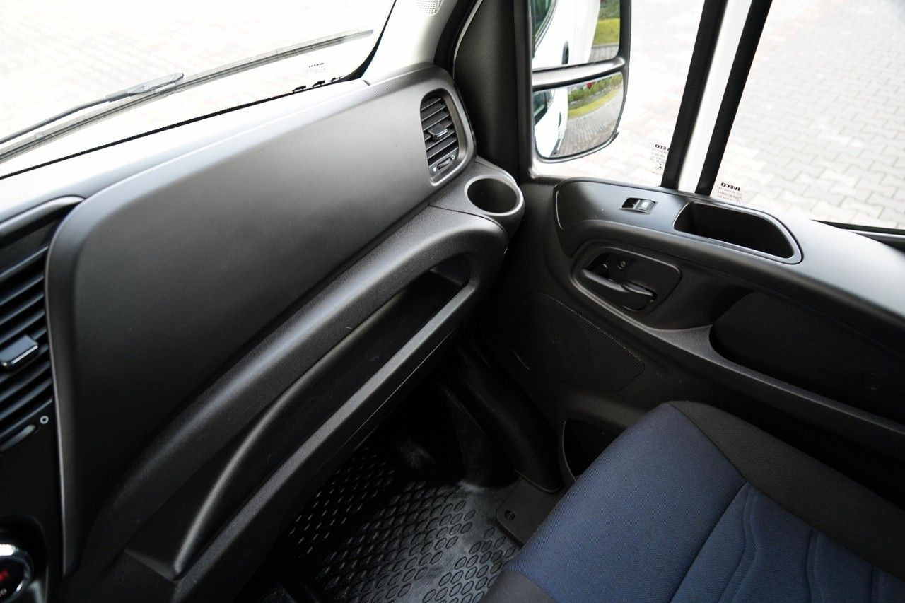 Lease a Iveco DAILY 35-160 / KONTENER 4,2 M / WINDA / BLIŹ Iveco DAILY 35-160 / KONTENER 4,2 M / WINDA / BLIŹ: picture 33 Lease a Iveco DAILY 35-160 / KONTENER 4,2 M / WINDA / BLIŹ Iveco DAILY 35-160 / KONTENER 4,2 M / WINDA / BLIŹ: picture 33
