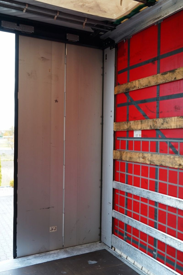 Curtainsider truck Mercedes-Benz ACTROS 2545 / SOLÓWKA / 6x2 / OŚ PODNOSZONA / B: picture 16 Curtainsider truck Mercedes-Benz ACTROS 2545 / SOLÓWKA / 6x2 / OŚ PODNOSZONA / B: picture 16