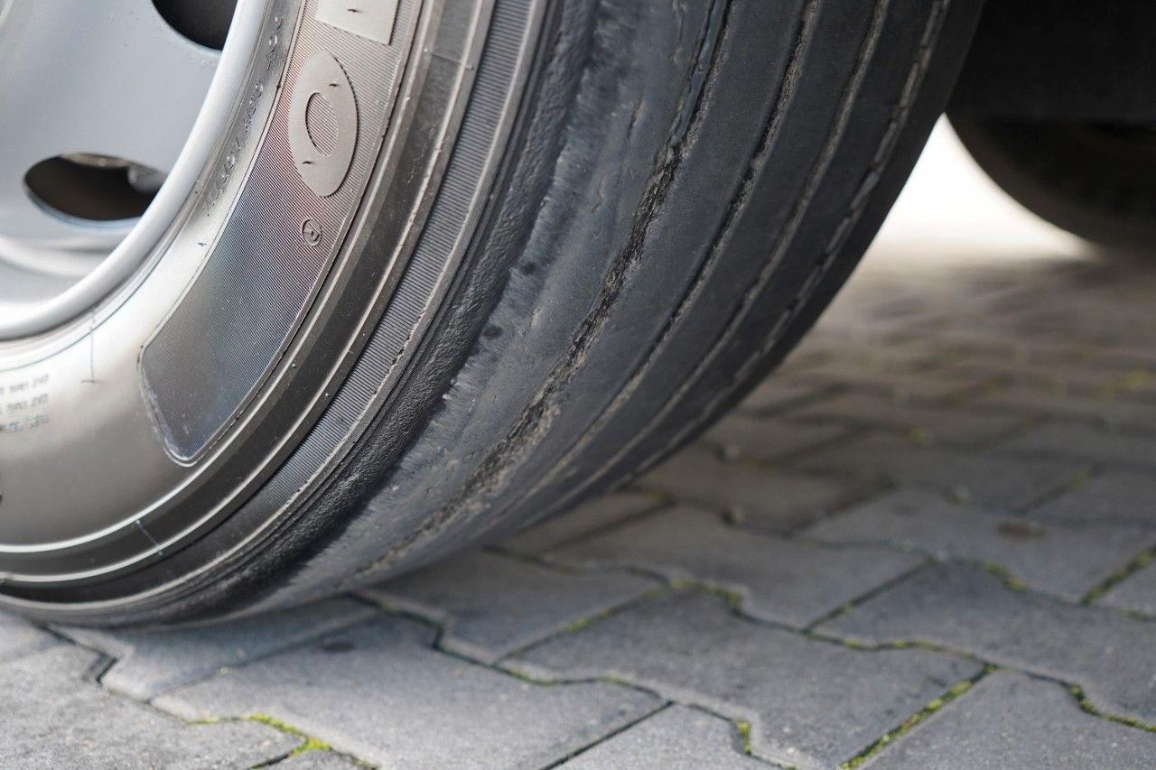 Curtainsider truck Mercedes-Benz ACTROS 2545 / SOLÓWKA / 6x2 / OŚ PODNOSZONA / B: picture 20 Curtainsider truck Mercedes-Benz ACTROS 2545 / SOLÓWKA / 6x2 / OŚ PODNOSZONA / B: picture 20