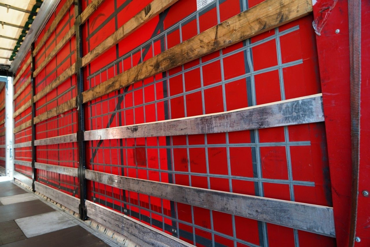 Curtainsider truck Mercedes-Benz ACTROS 2545 / ZESTAW TANDEM 120 M3 / PRZEJAZDOW: picture 16 Curtainsider truck Mercedes-Benz ACTROS 2545 / ZESTAW TANDEM 120 M3 / PRZEJAZDOW: picture 16