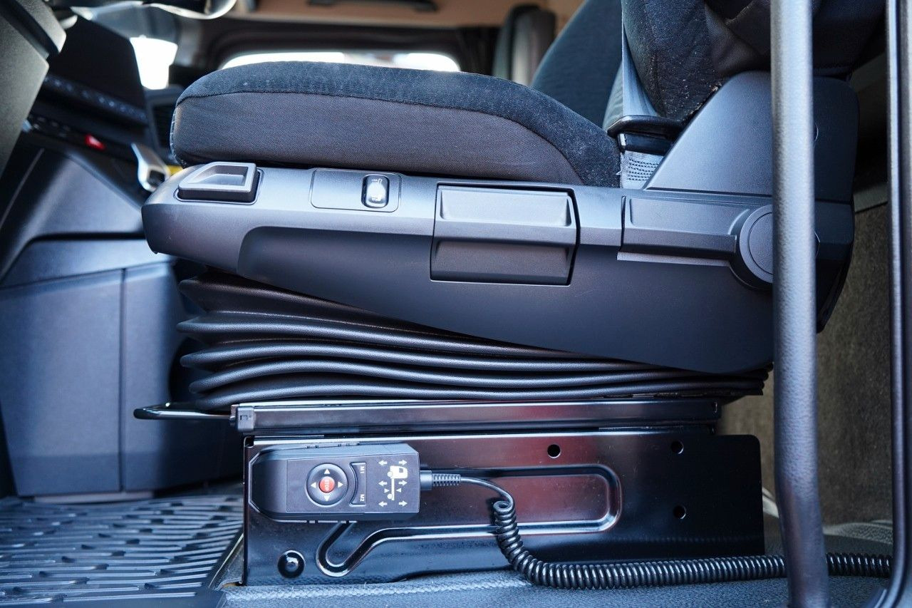 Curtainsider truck Mercedes-Benz ACTROS 2545 / ZESTAW TANDEM 120 M3 / PRZEJAZDOW: picture 30 Curtainsider truck Mercedes-Benz ACTROS 2545 / ZESTAW TANDEM 120 M3 / PRZEJAZDOW: picture 30