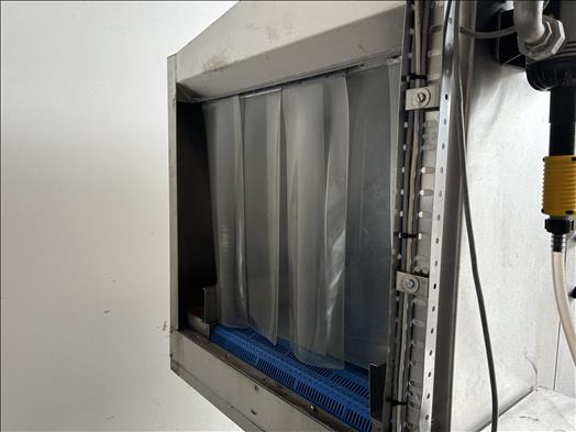 IWM SAN100 Sanitiser tunnel - Food processing equipment: picture 3 IWM SAN100 Sanitiser tunnel - Food processing equipment: picture 3