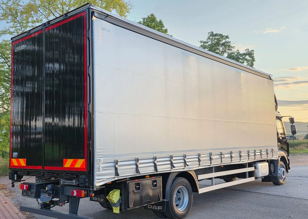 DAF LF 290 / WINDA / 16TON DMC / FIRANKA / SYPIALKA / AUTOMAT / JEDEN WŁAŚCICIE  / EURO 6 / 2019 / SPROWADZONY / 20PALET / NISKI PRZEBIEG / DUŻA ŁADOWNOŚĆ / JAK NOWY - Curtainsider truck: picture 5 DAF LF 290 / WINDA / 16TON DMC / FIRANKA / SYPIALKA / AUTOMAT / JEDEN WŁAŚCICIE  / EURO 6 / 2019 / SPROWADZONY / 20PALET / NISKI PRZEBIEG / DUŻA ŁADOWNOŚĆ / JAK NOWY - Curtainsider truck: picture 5